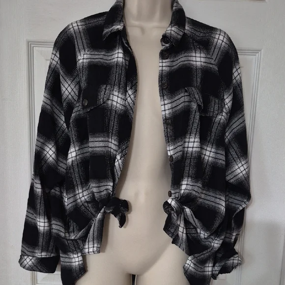 OS Wild Fable Shirt - Picture 1 of 4